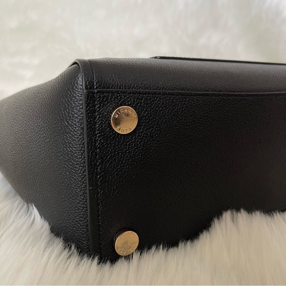 Michael Kors Hayes Tote - Picture 11 of 11